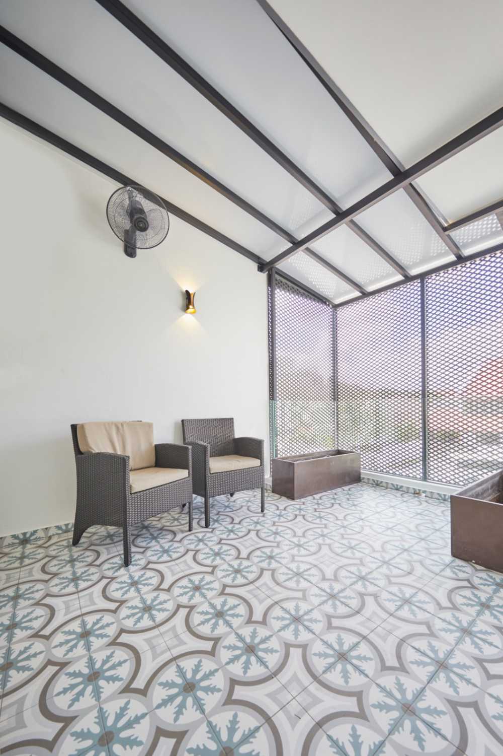 Minimalist Rooftop with Outdoor Table and Outdoor Lighting