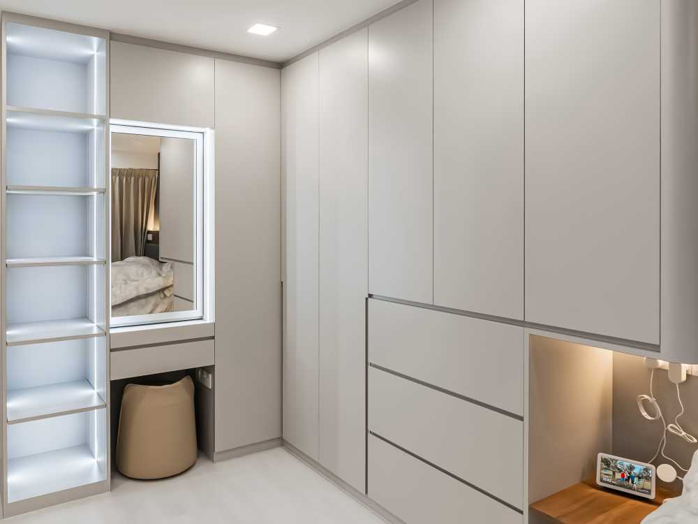 Contemporary Bedroom with Mirror and Wardrobe