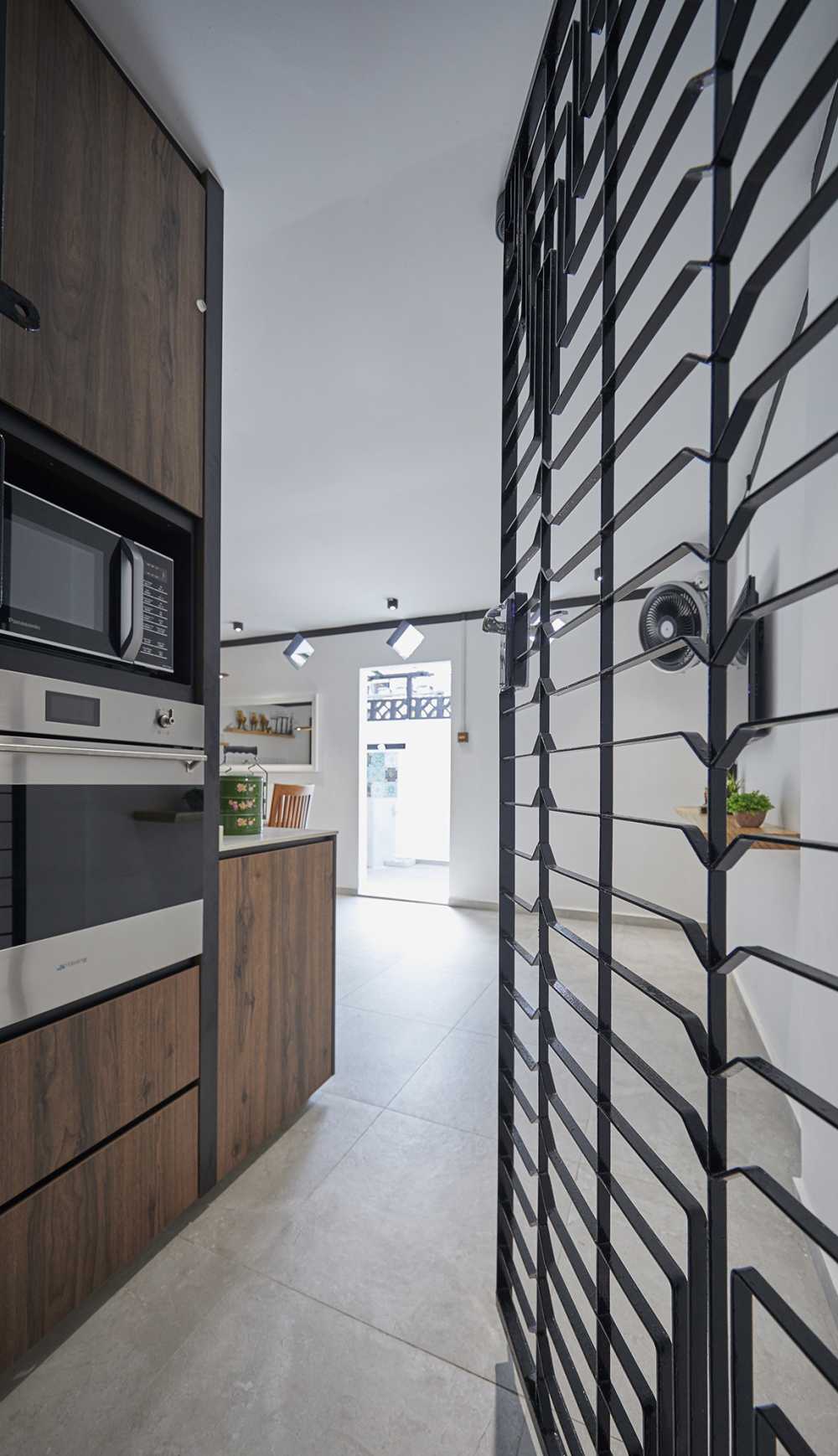 Asian Kitchen with Herringbone Tiling and Marble Floor