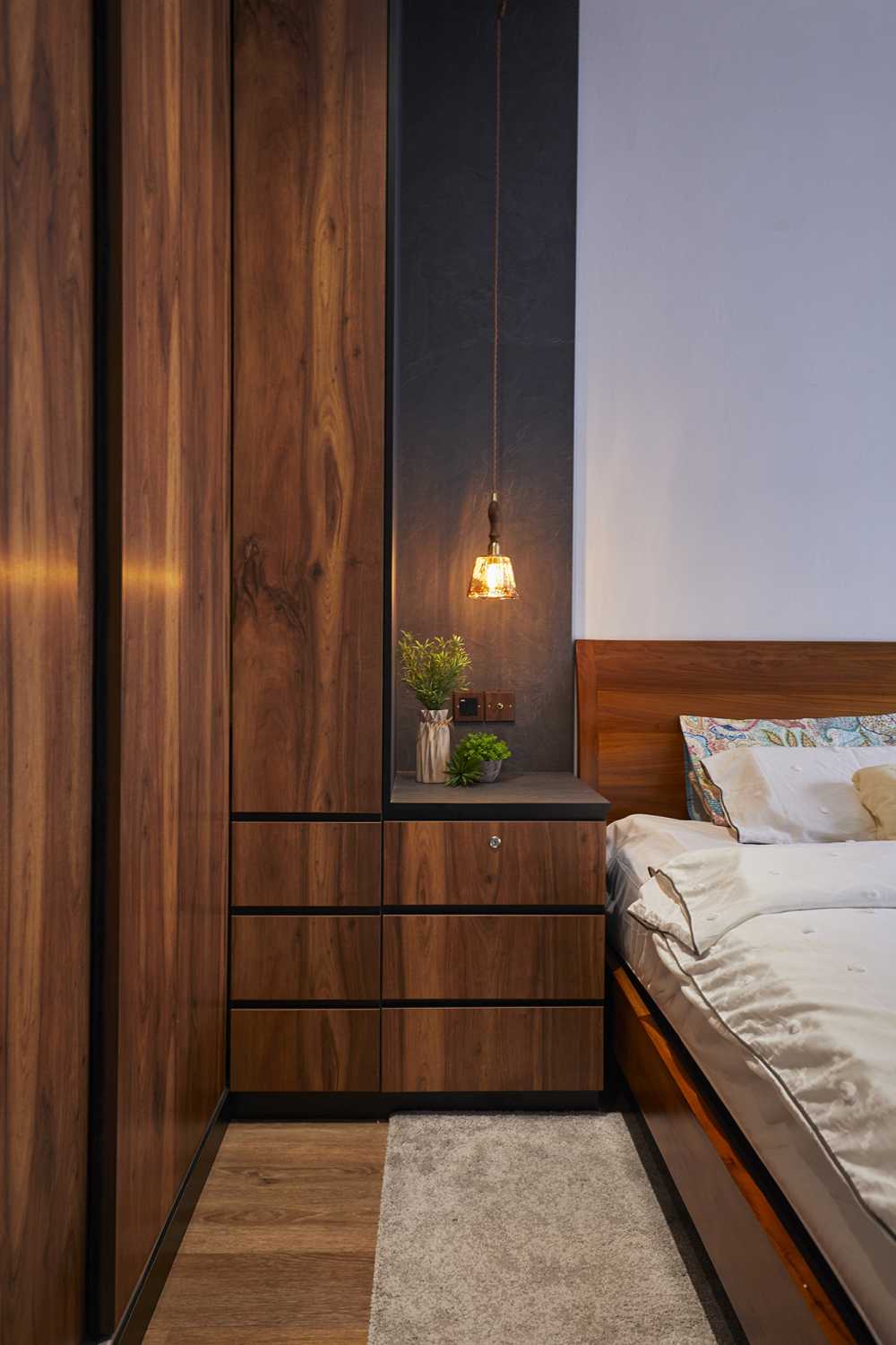 Asian Bedroom with Bay Window and Cove Lighting