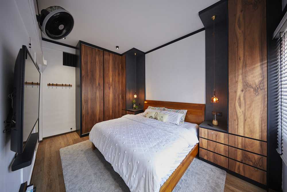 Asian Bedroom with Closet and Single Bed