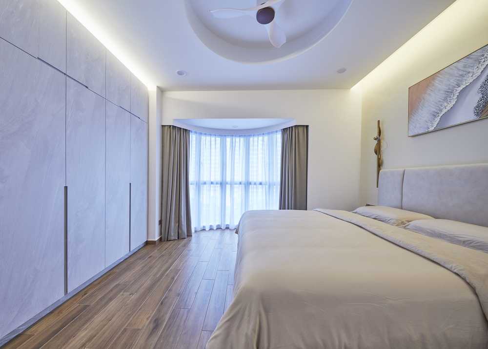 Modern Bedroom with Ceiling Light and Wardrobe
