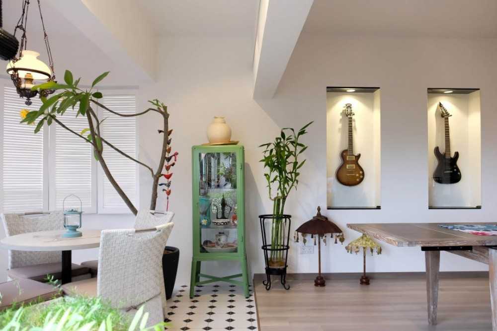 Eclectic