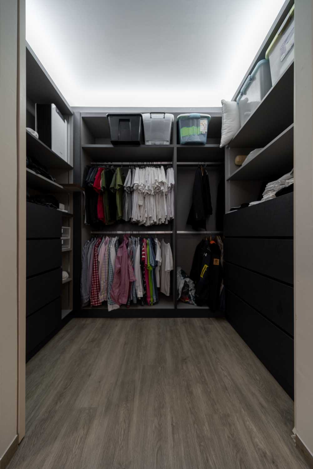 Contemporary Bedroom with Vinyl Flooring and Cove Lighting
