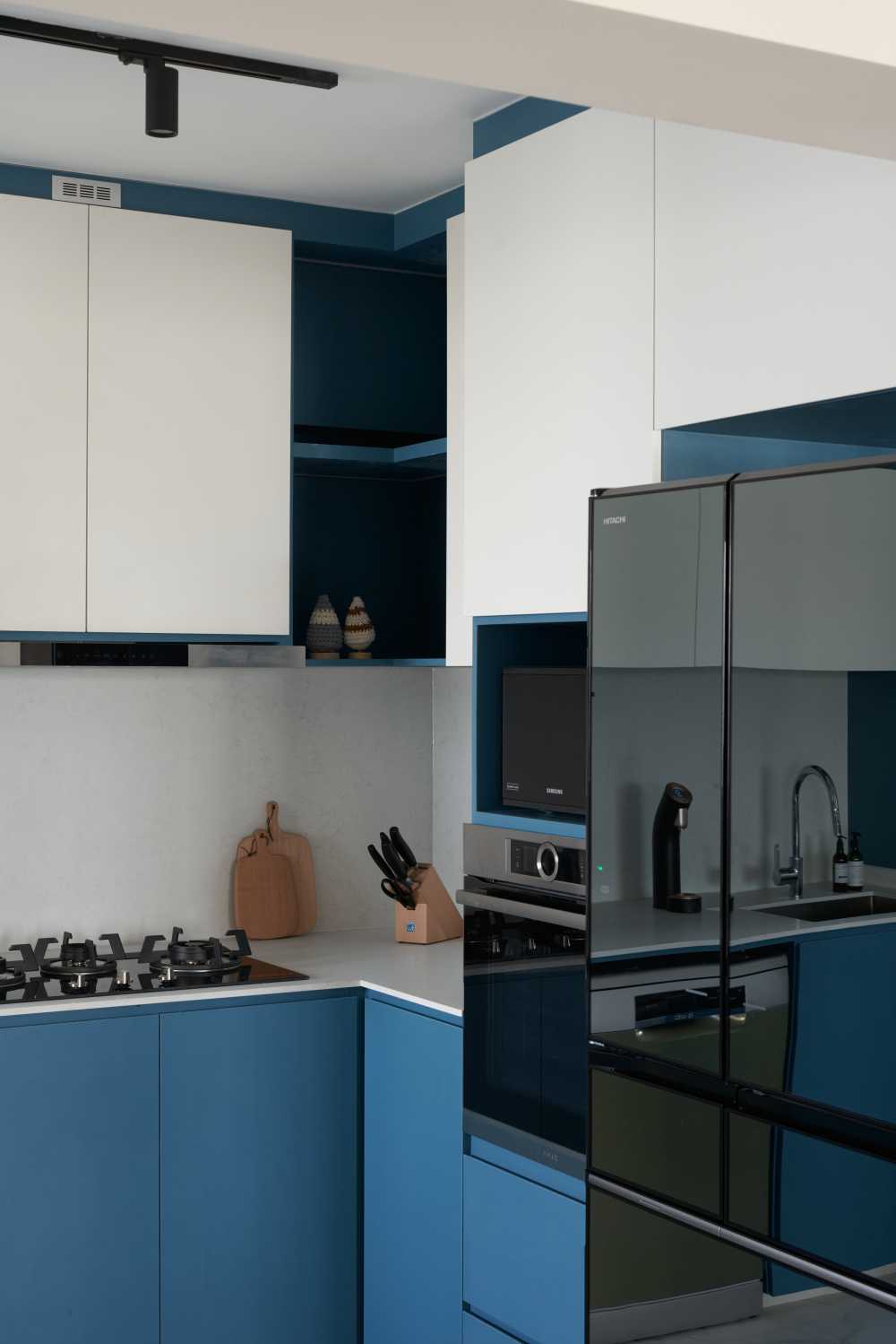 Modern Kitchen with Kitchen Accessories and Kitchen Cabinets