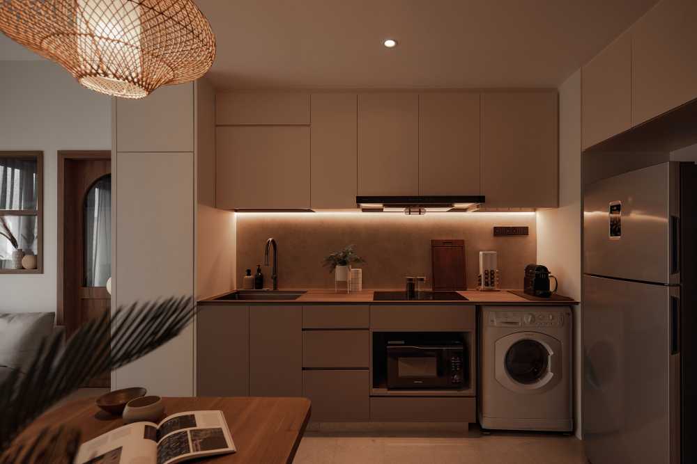 Modern Kitchen with Open Kitchen and Breakfast Counter
