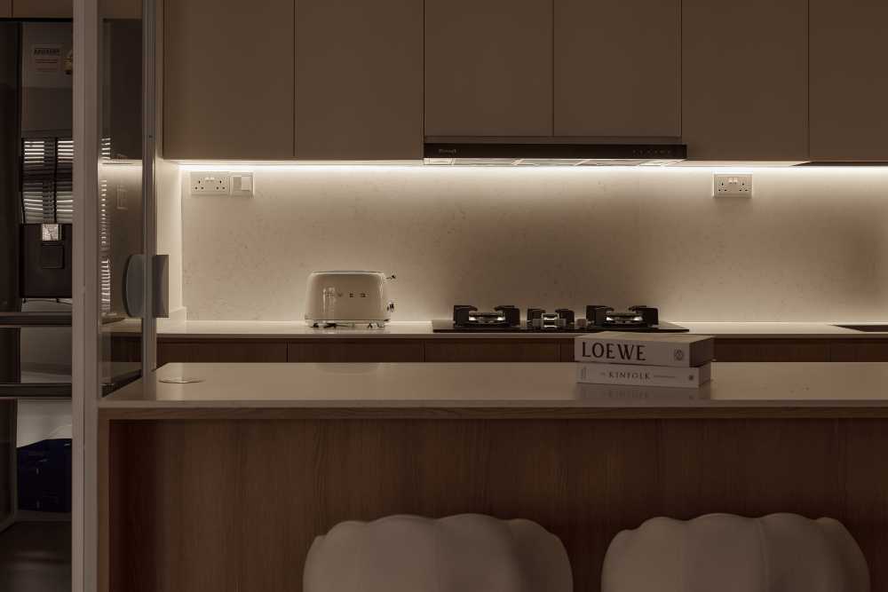 Minimalist Kitchen with Countertop and Kitchen Island