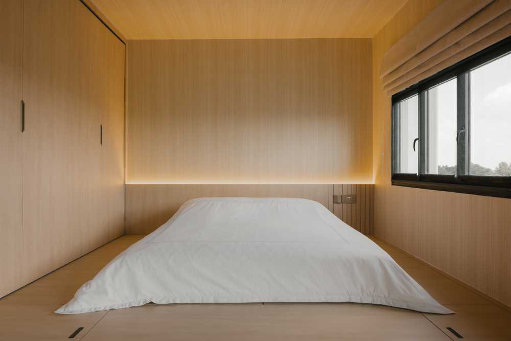 Modern Bedroom with Wardrobe and Closet
