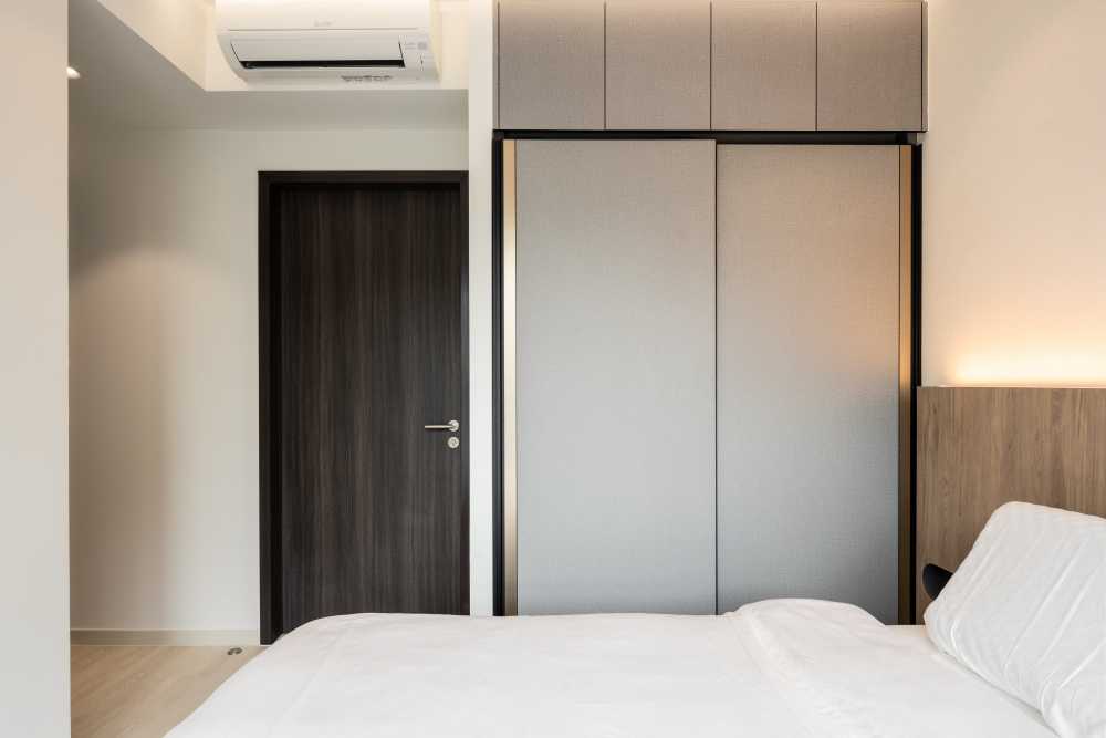 Contemporary Bedroom with Wardrobe and Sliding Wardrobe