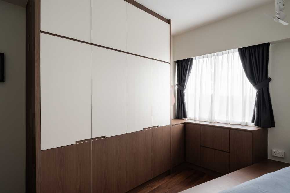 Contemporary Bedroom with Platform Bed and Homogeneous Tiles
