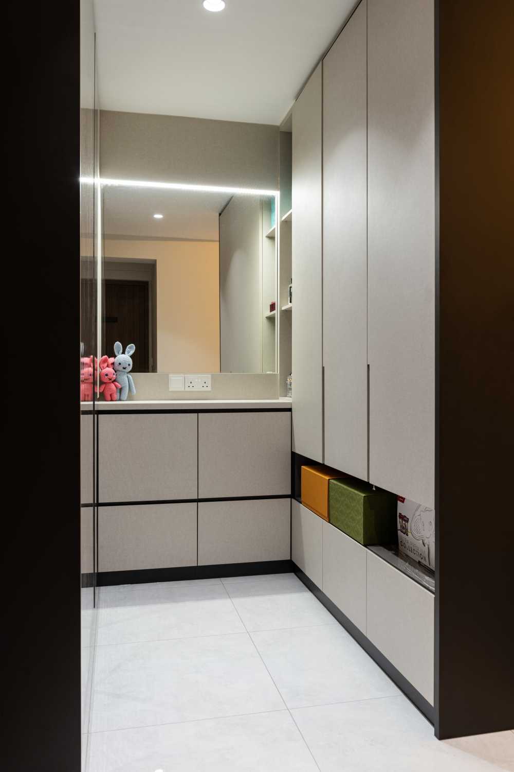 Contemporary Bedroom with Homogeneous Tiles and Wardrobe