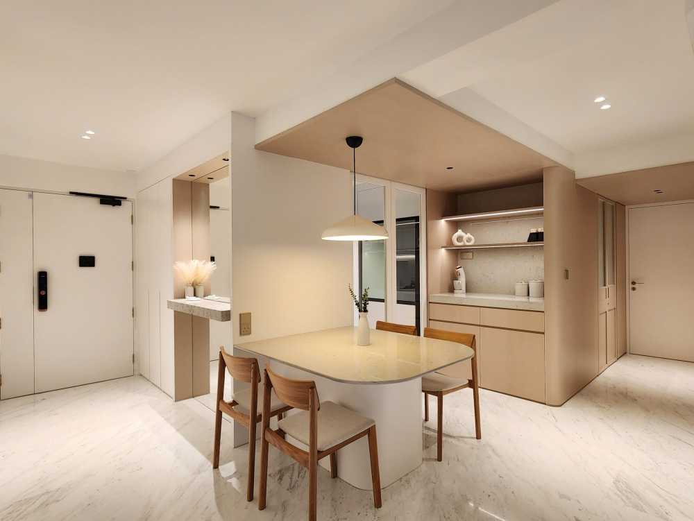 Minimalist Dining Room with Drop Light and Ceiling Light