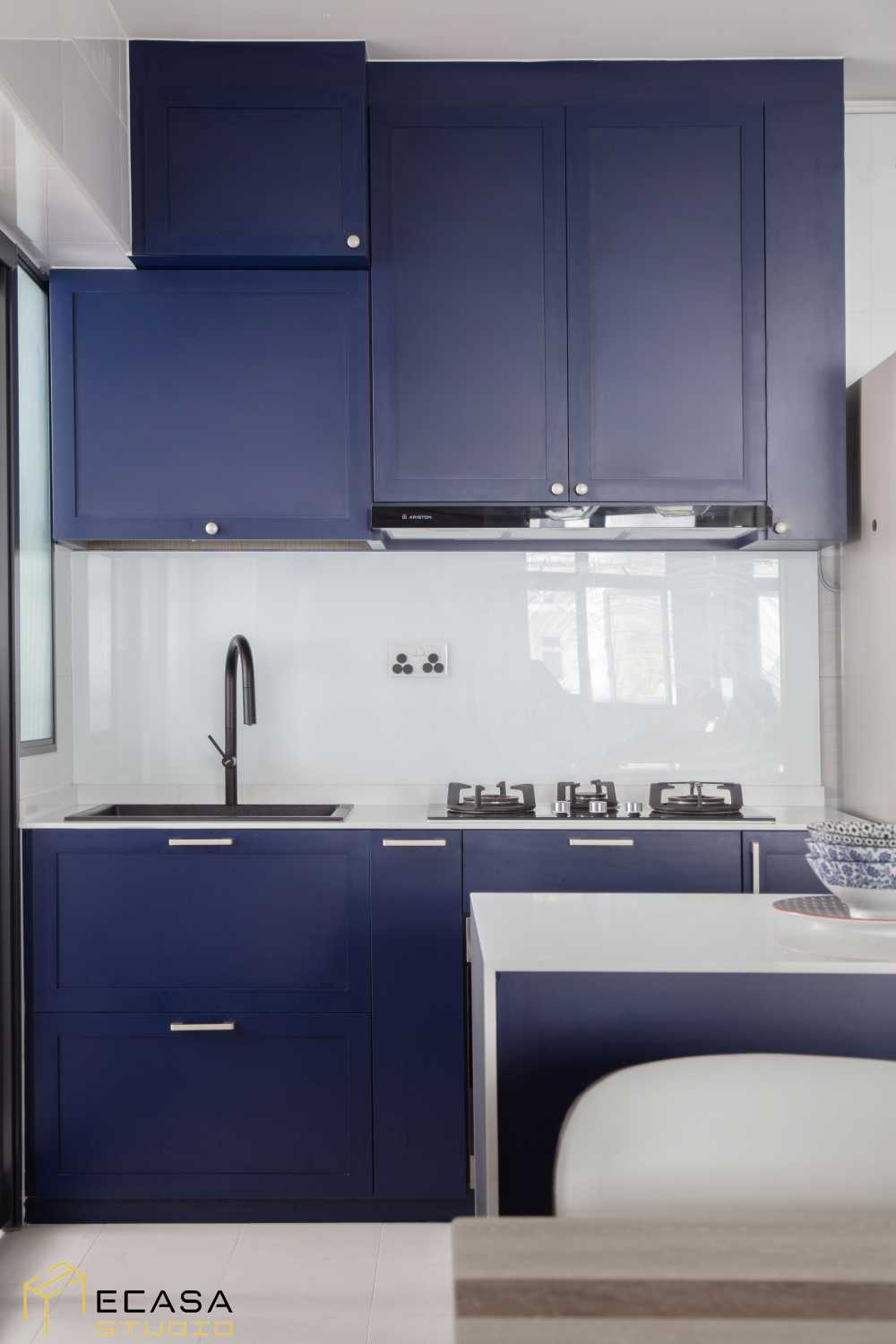 Modern Kitchen with Countertop and Cement Floor
