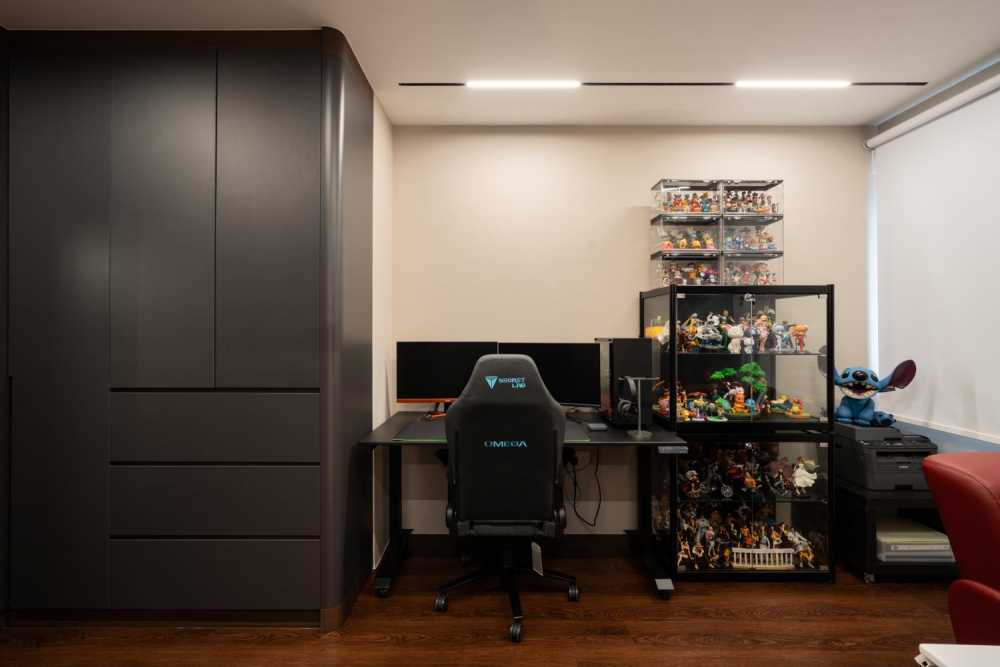 Modern Study with Desk and Desk Chairs