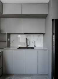 Contemporary Kitchen at Blk 929 Hougang Street 91