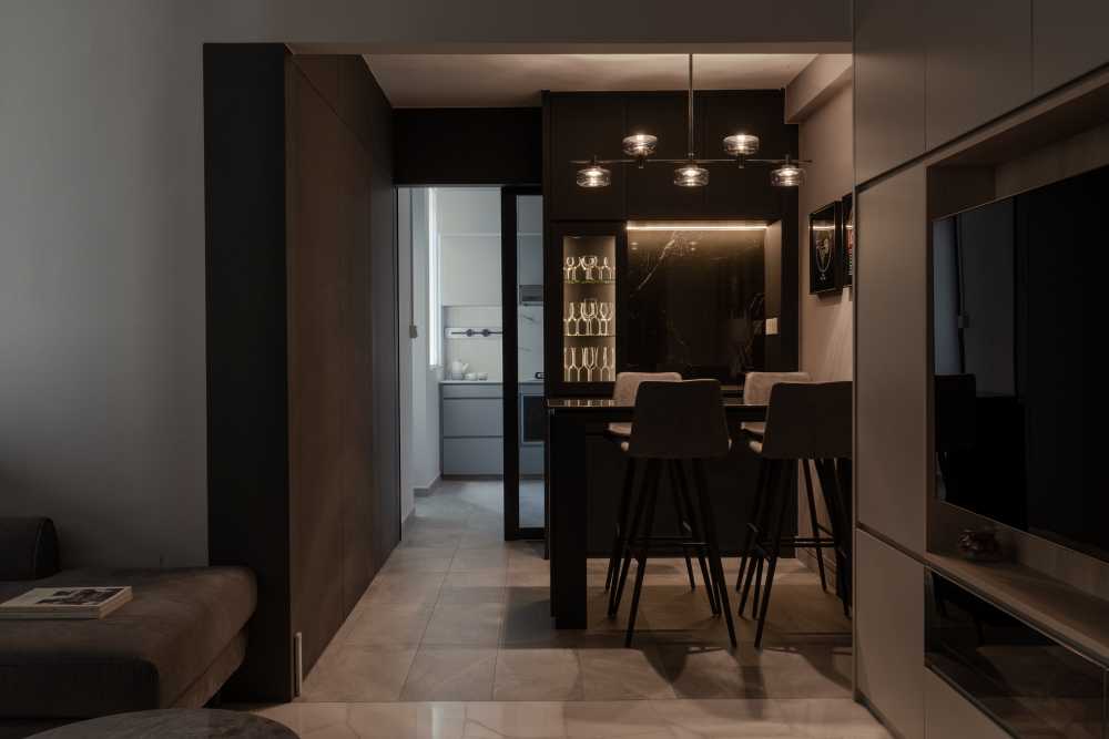 Contemporary Home Bar with Countertop and Bar Counter