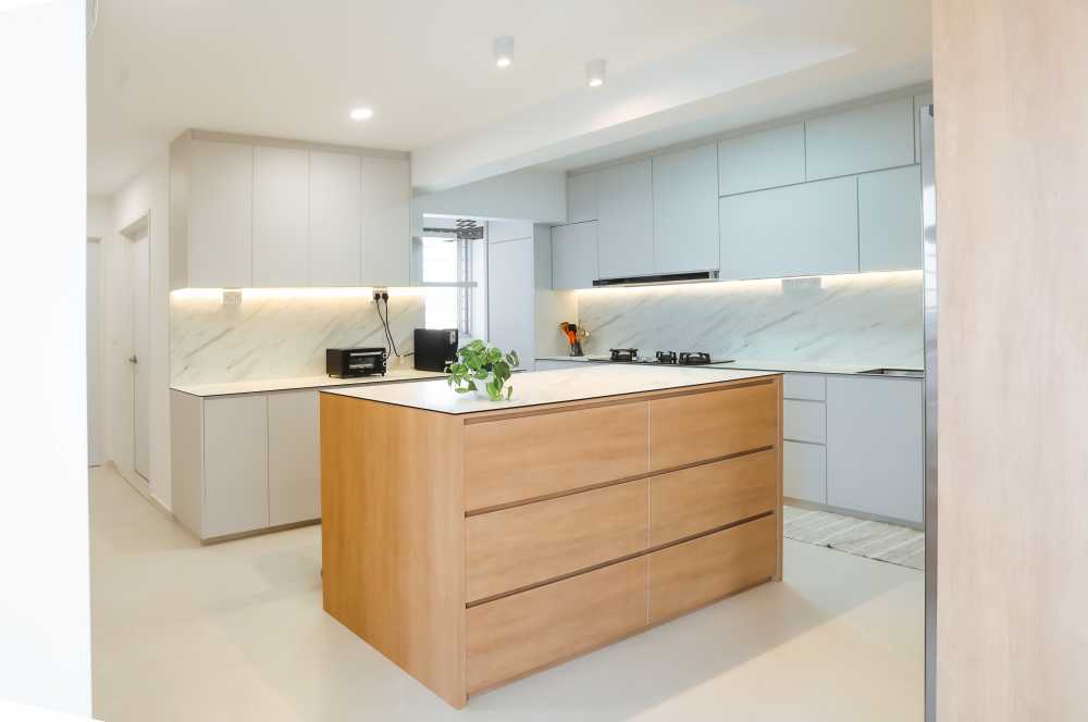 Modern Kitchen with Countertop and Kitchen Island