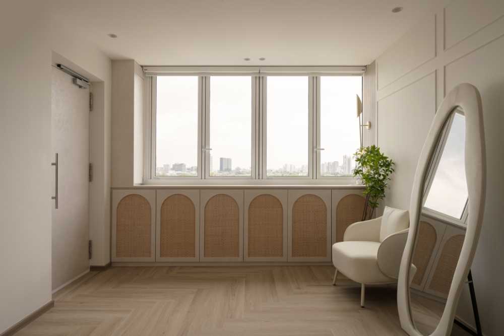 Scandinavian Entryway with Mirror and Seating Bench