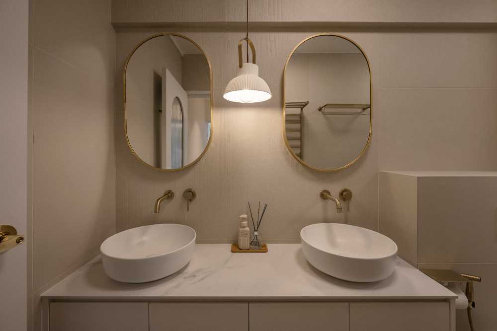 Scandinavian Bathroom with Countertop and Mirror