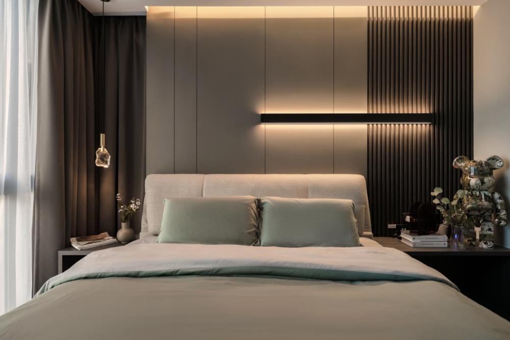 Modern Bedroom with Feature Wall and Panelling