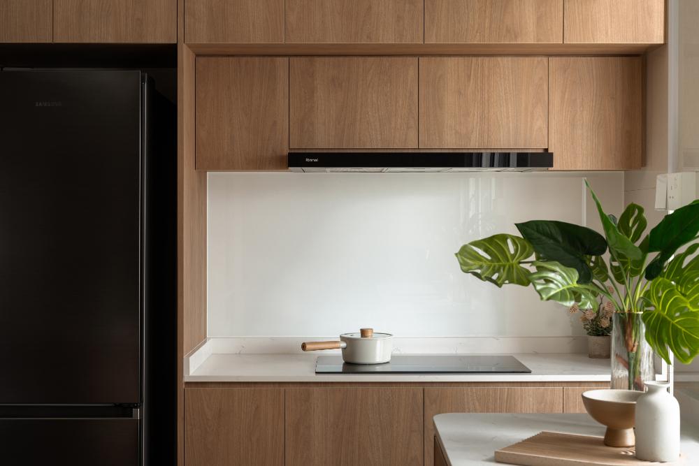 Scandinavian Kitchen with Countertop and Kitchen Backsplash