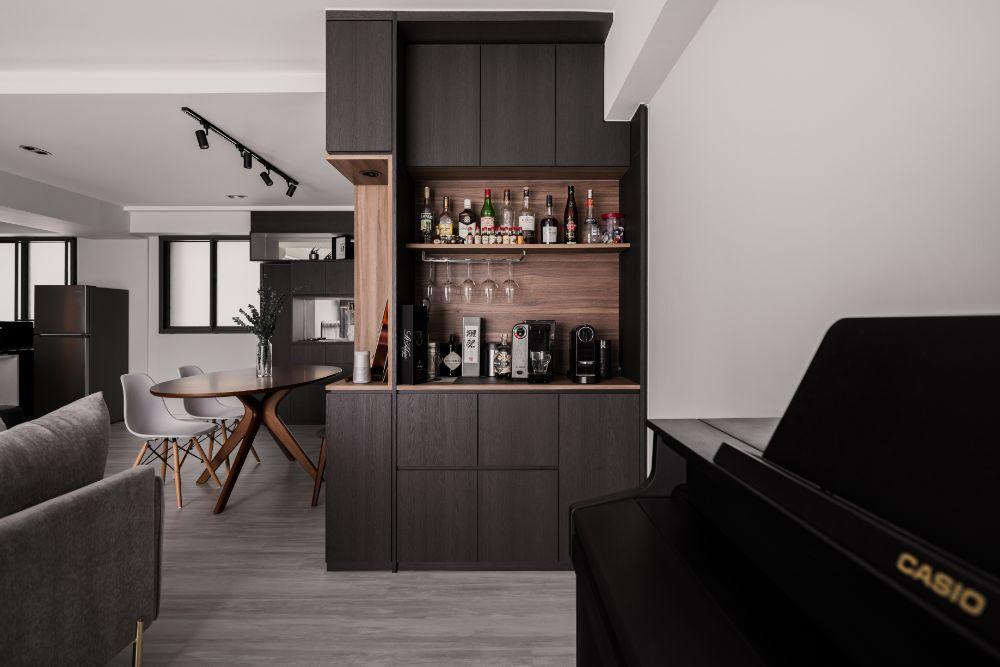 Modern Pantry with Drinkware and Kitchen Accessories