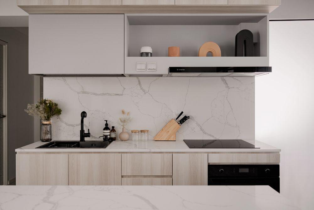 Modern Kitchen with Countertop and Open Kitchen