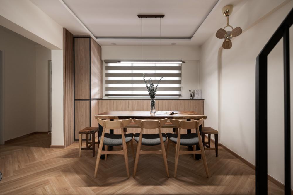 Scandinavian Dining Room with Ceiling Fan and Dining Table