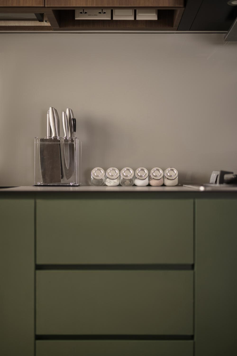 Scandinavian Kitchen with Countertop and Open Kitchen