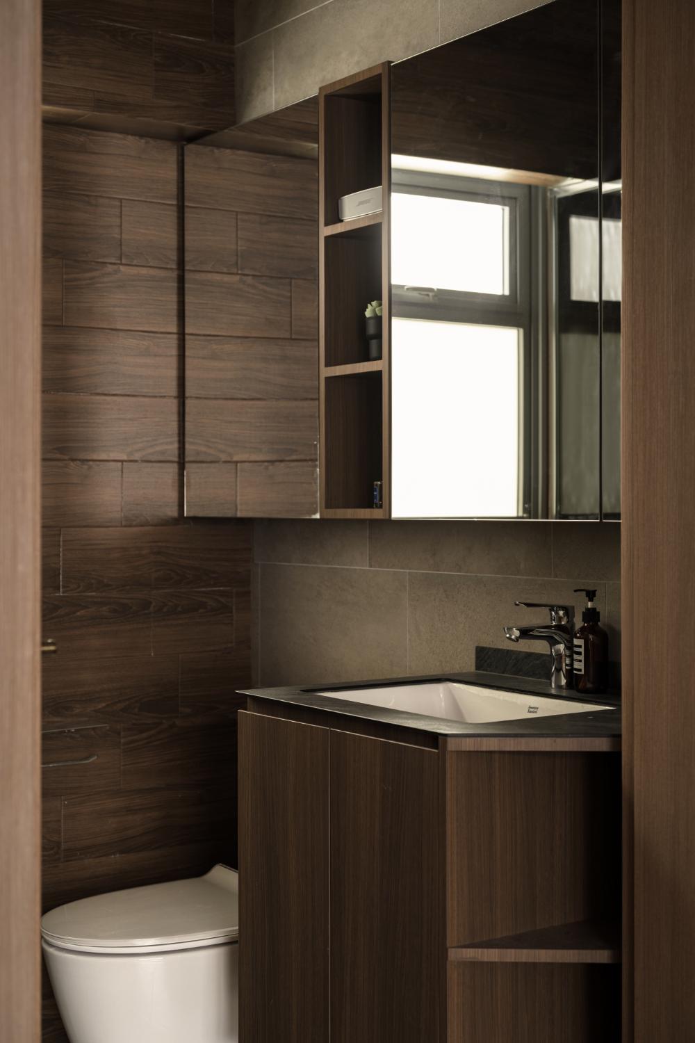Scandinavian Bathroom with Countertop and Mirror