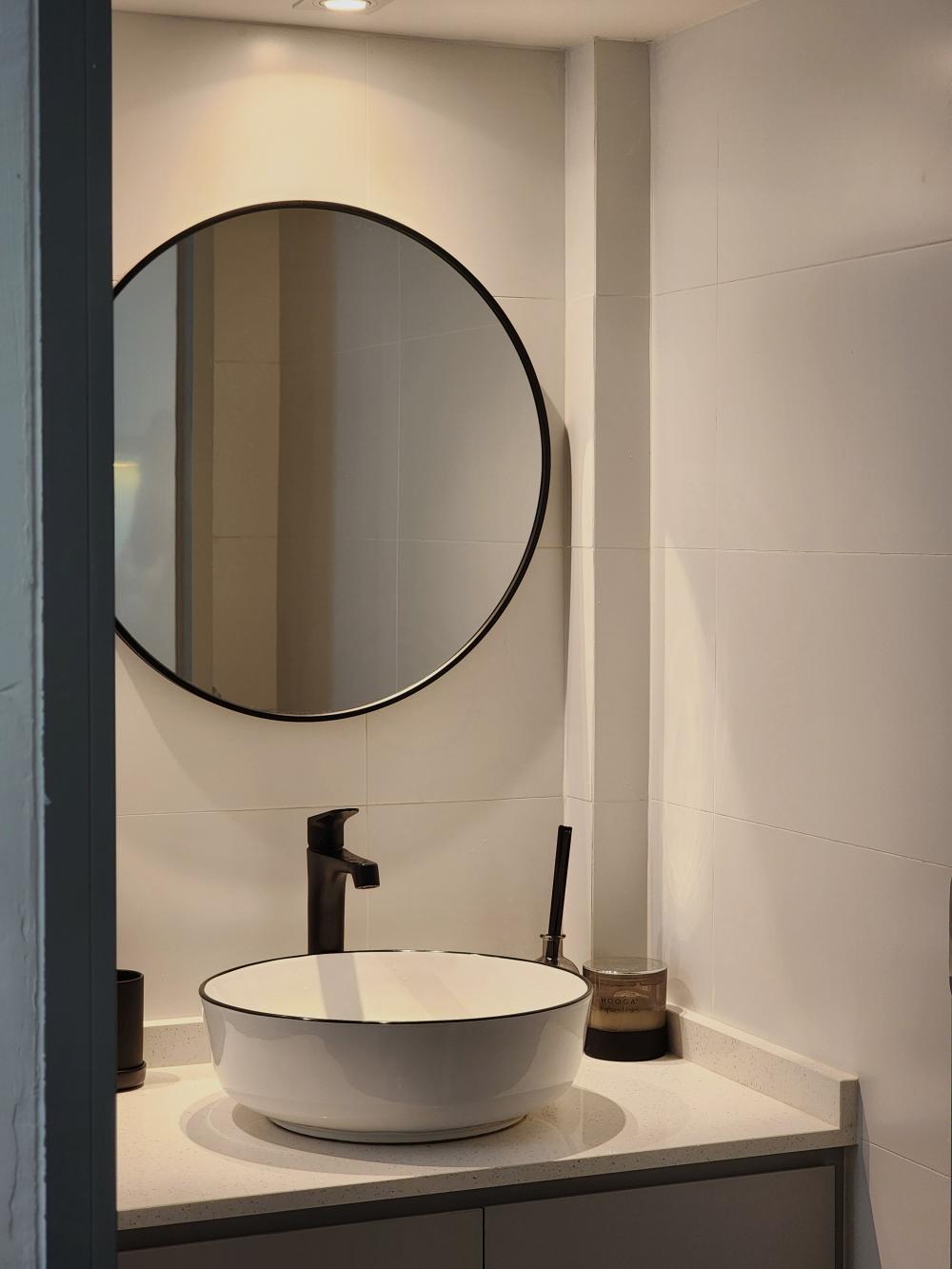 Scandinavian Bathroom with Countertop and Vinyl Flooring