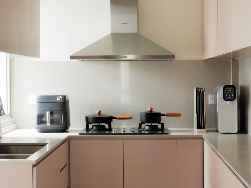 Modern Kitchen with Countertop and Vinyl Flooring