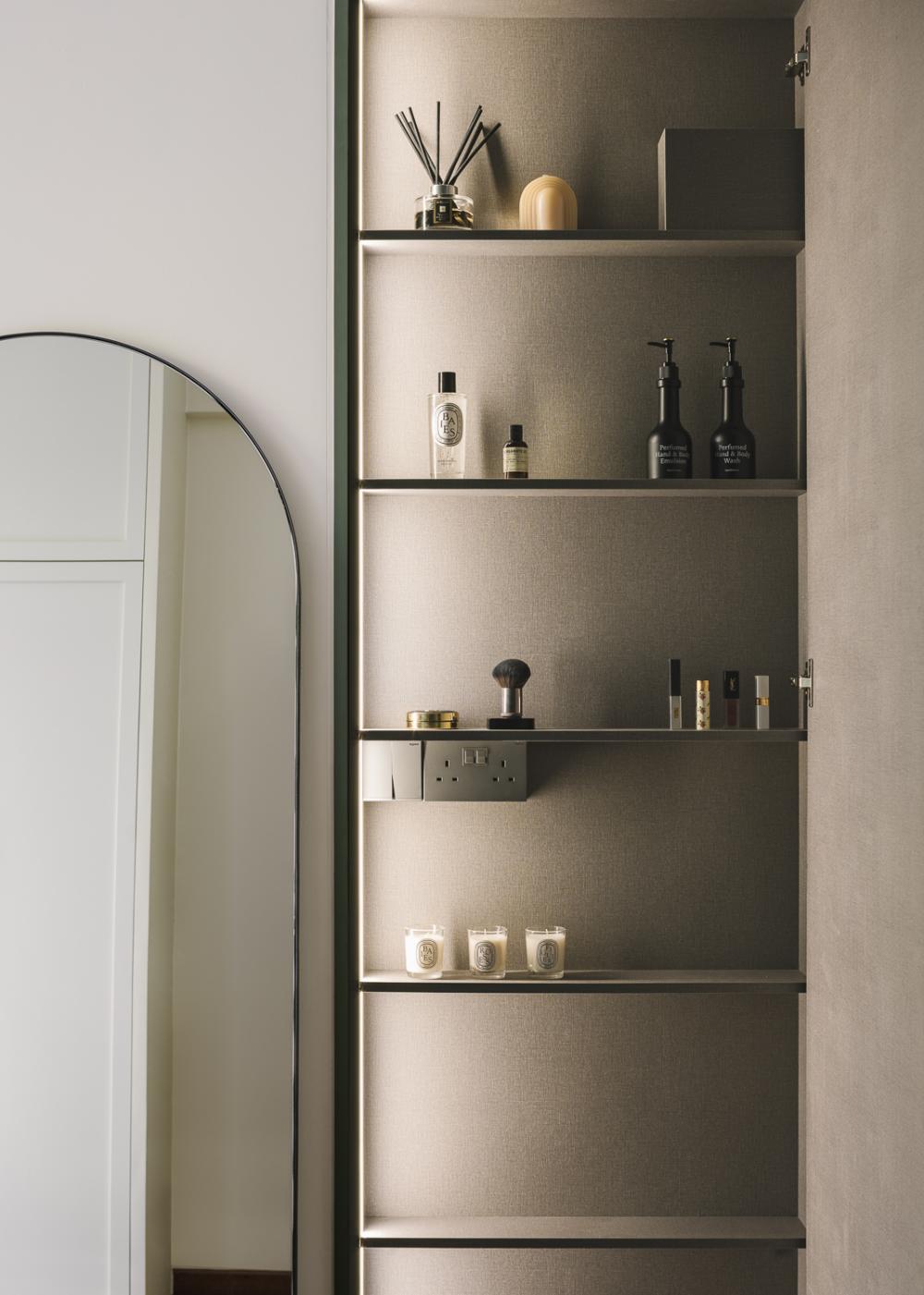 Contemporary Bedroom with Mirror and Wardrobe