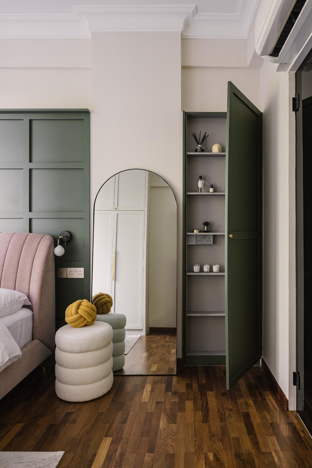 Contemporary Bedroom with Mirror and Closet