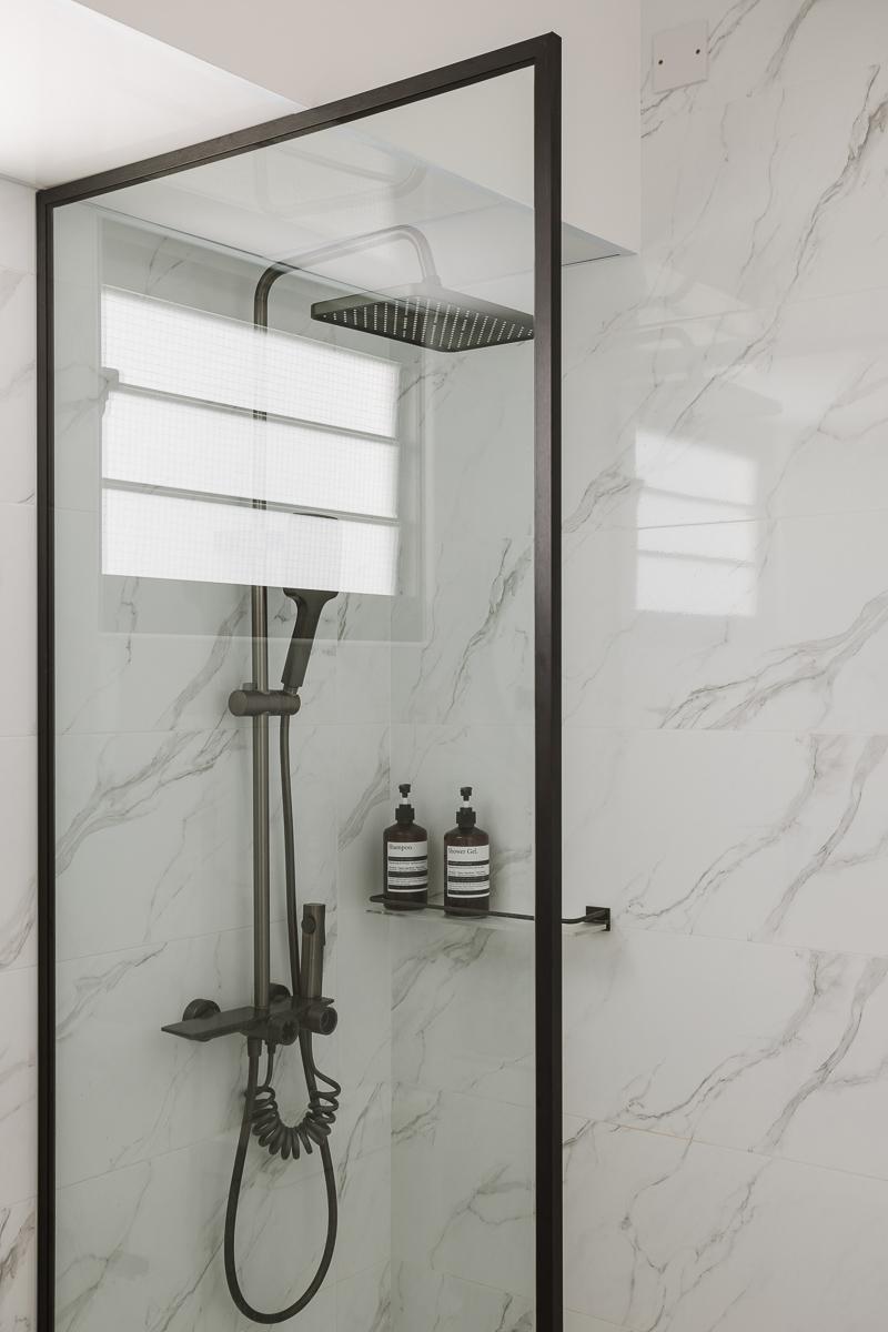 Modern Bathroom with Shower Screen and Rainshower