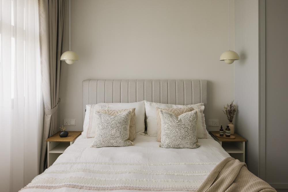 Modern Bedroom with Drop Light and Closet