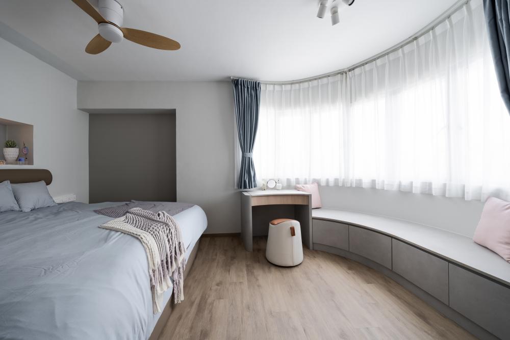 Contemporary Bedroom with Ceiling Light and Wardrobe