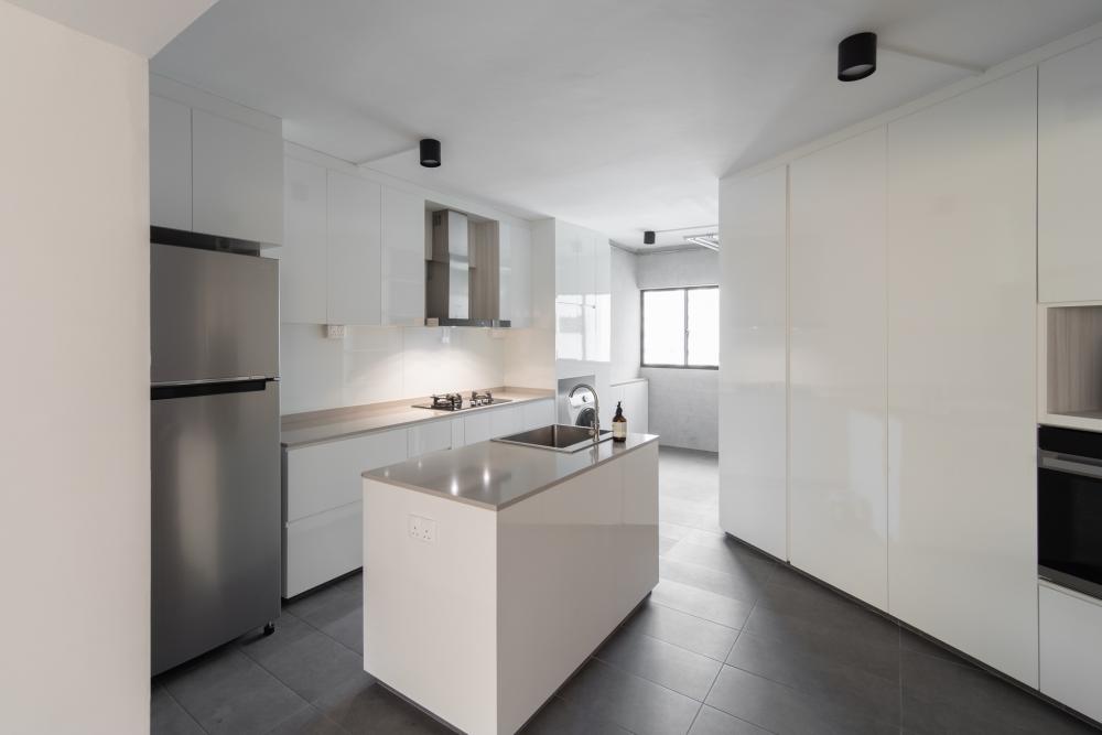 Scandinavian Kitchen with Countertop and Homogeneous Tiles