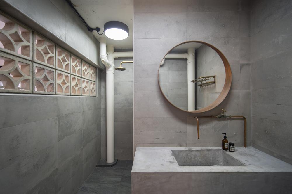 Industrial Bathroom with Mirror and Wall Mirror