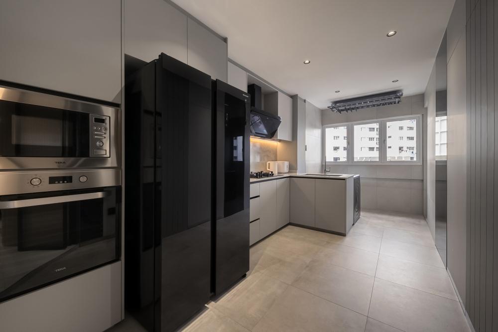 Contemporary Kitchen with Kitchen Window and Kitchen Accessories