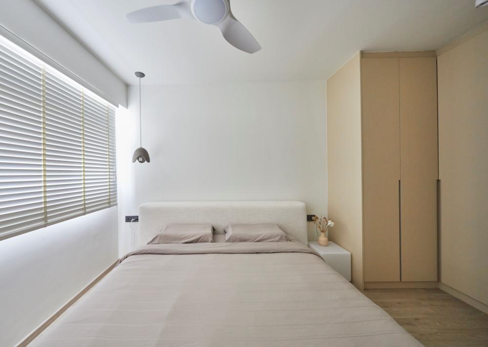 Minimalist Bedroom with Closet and Queen Bed