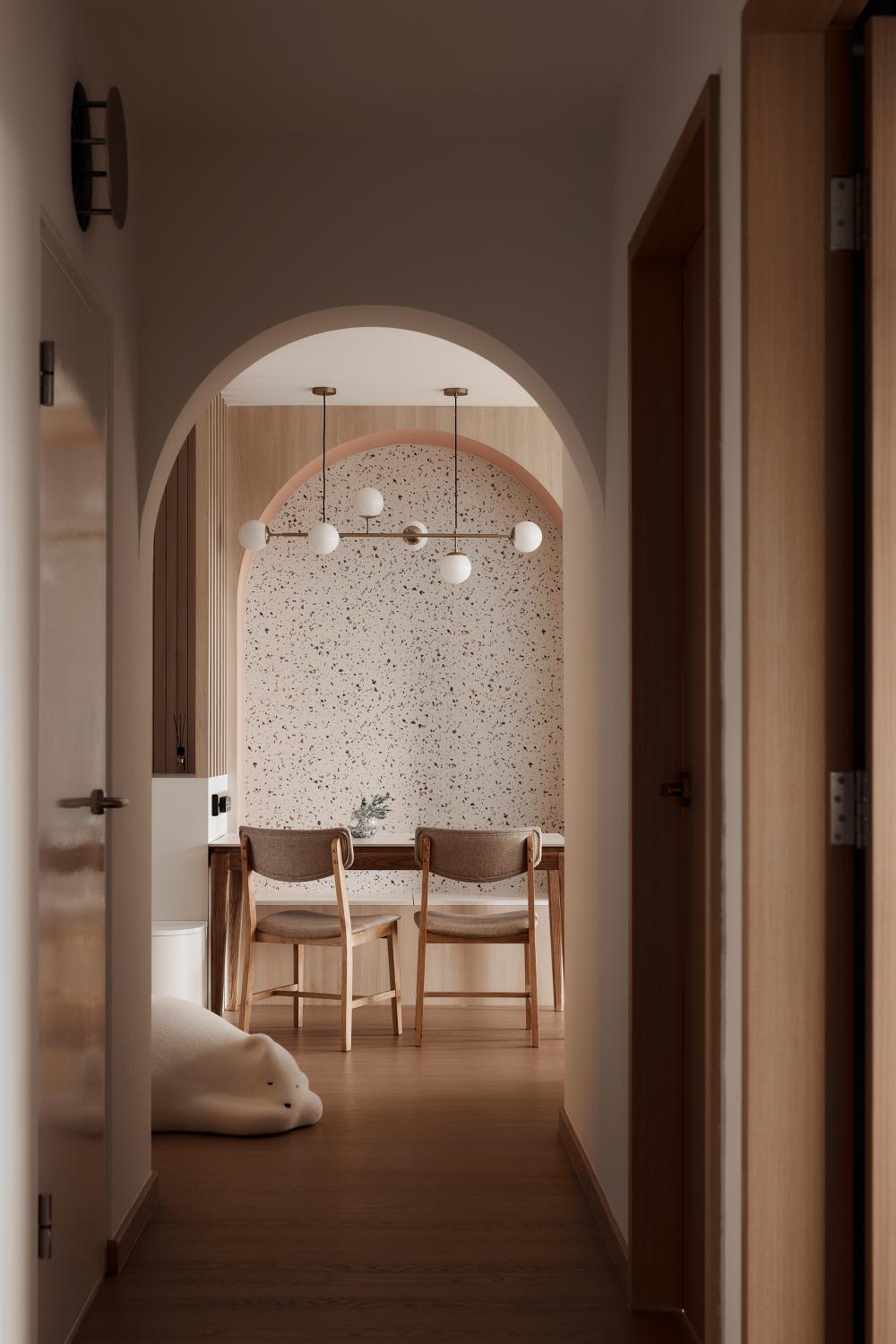 Scandinavian Dining Room with Dining Table and Dining Chairs