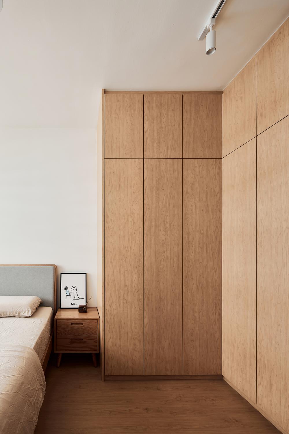 Minimalist Bedroom with Wardrobe and Closet
