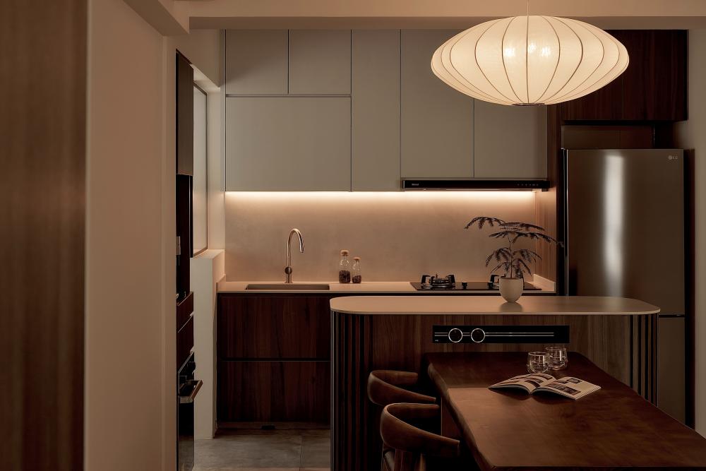 Modern Kitchen with Drop Light and Kitchen Accessories