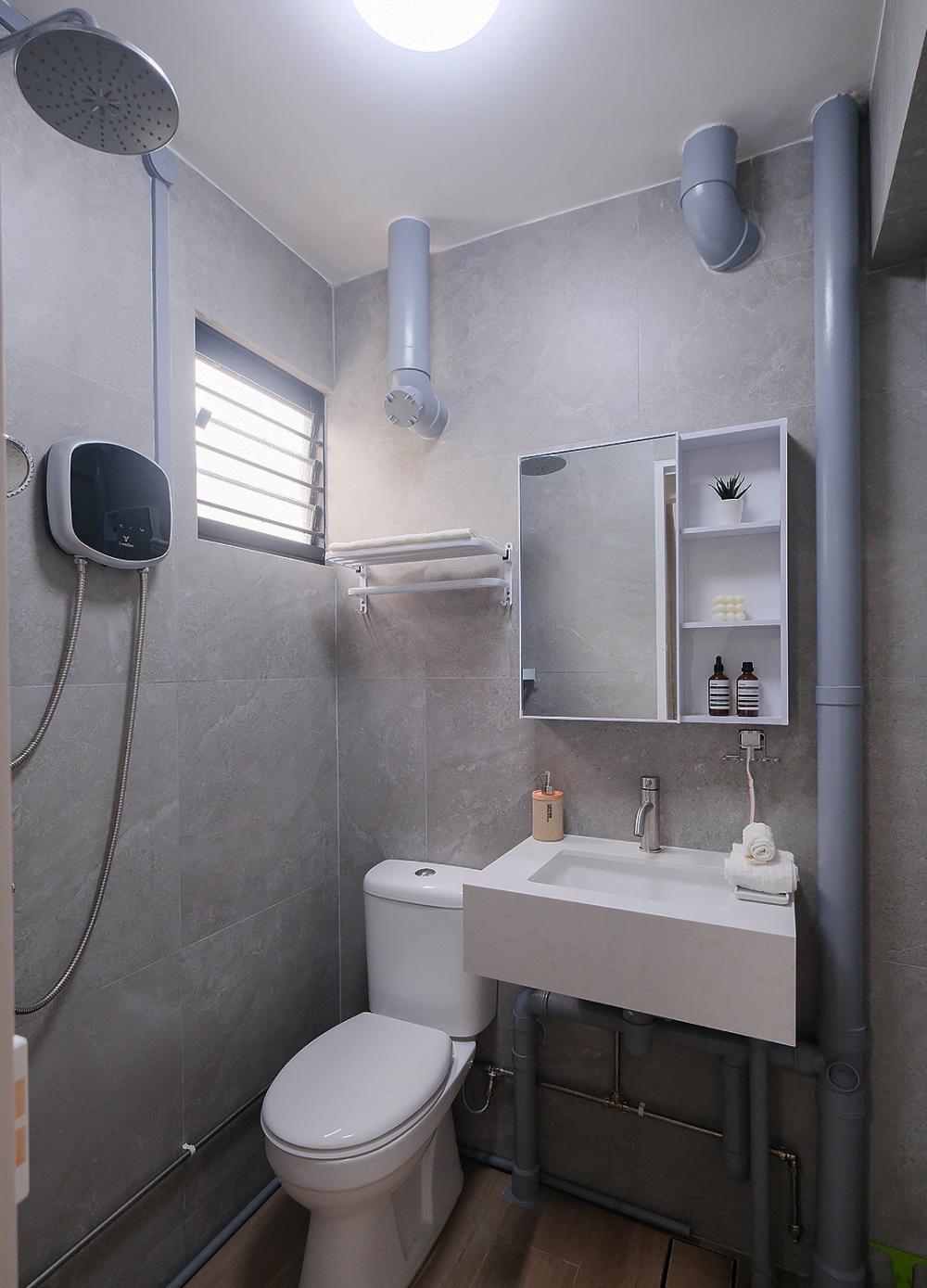 Scandinavian Bathroom with Mirror and Laundry Baskets