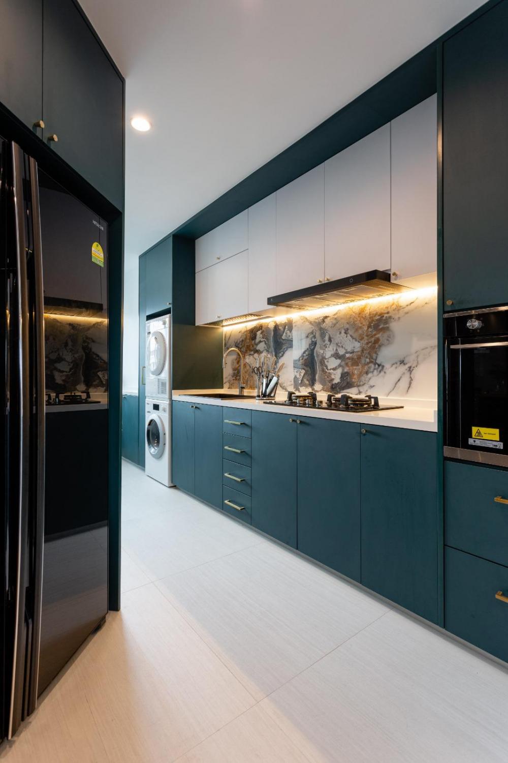 Vintage Kitchen with Countertop and Homogeneous Tiles