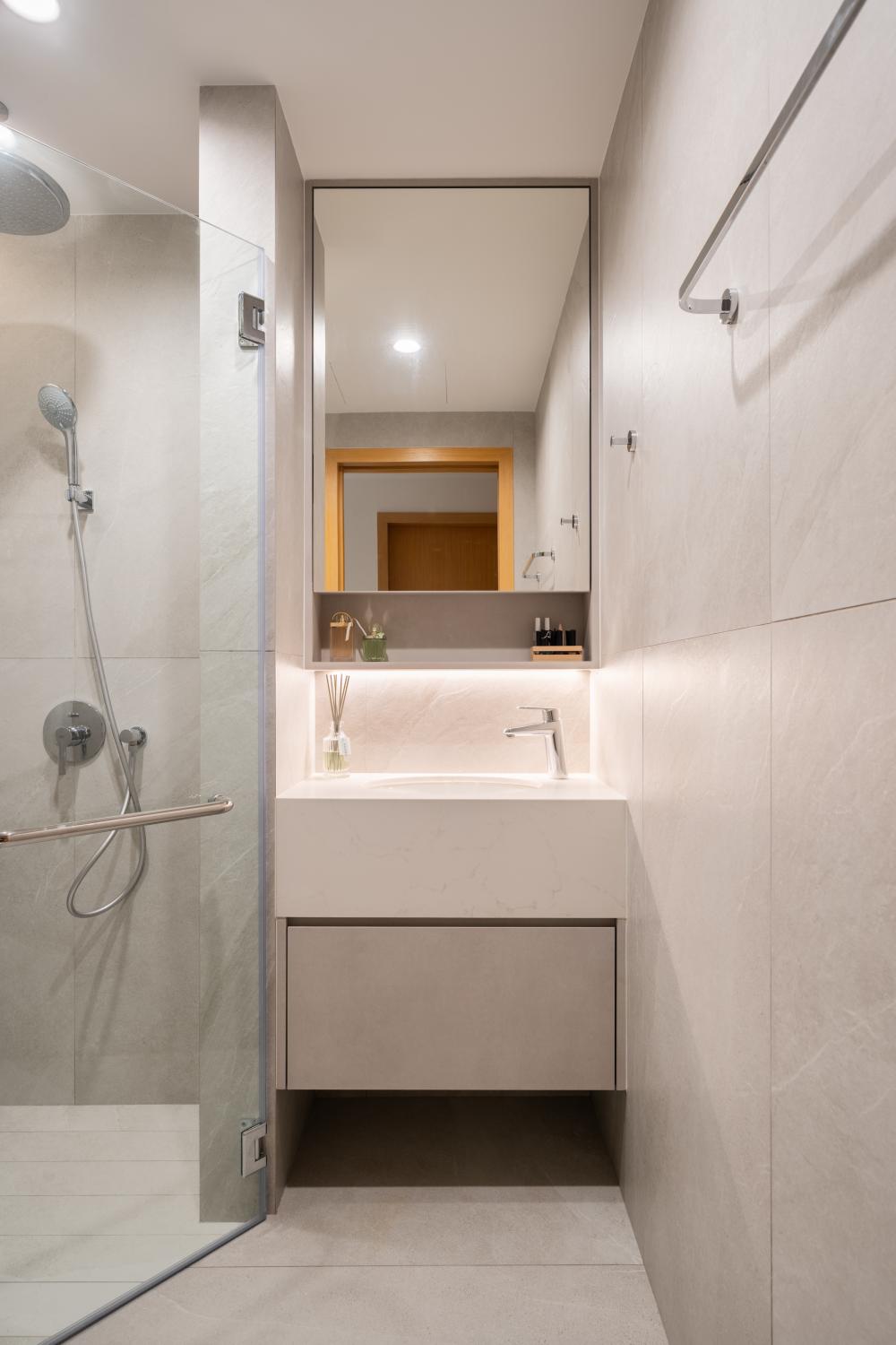 Modern Bathroom with Shower Screen and Bathroom Sinks