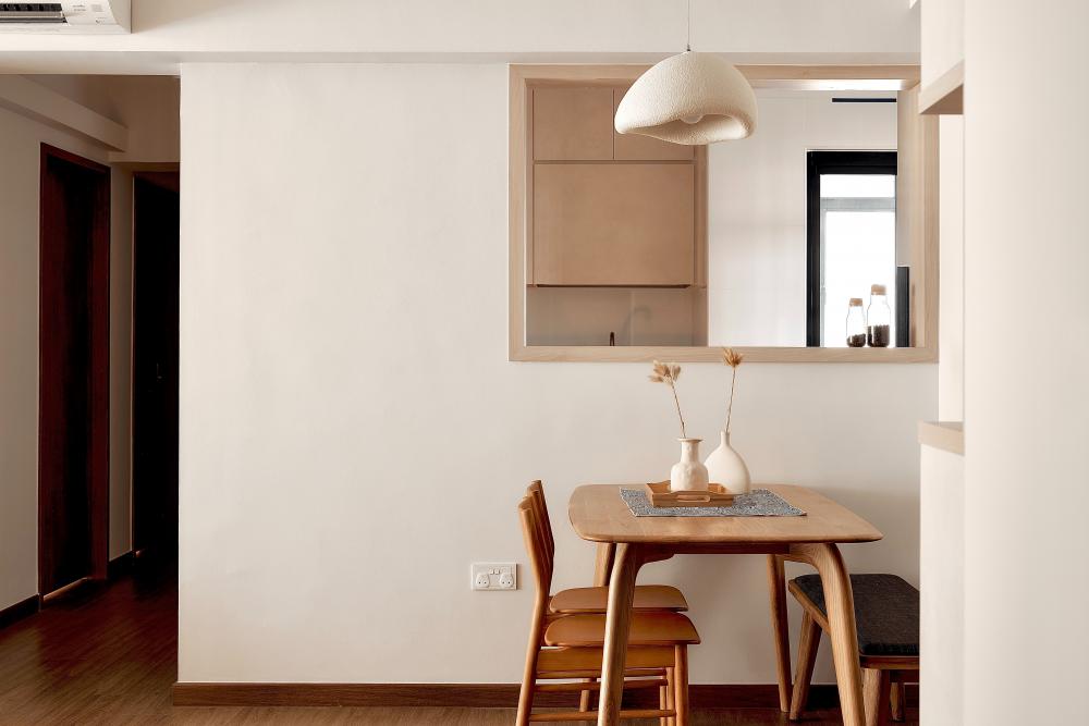Scandinavian Dining Room with Dining Table and Dining Chairs