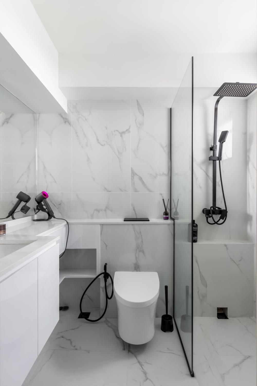 Contemporary Bathroom with Countertop and Homogeneous Tiles