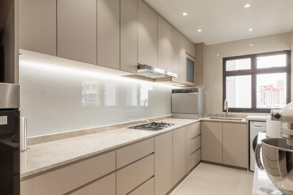 Contemporary Kitchen with Countertop and Homogeneous Tiles